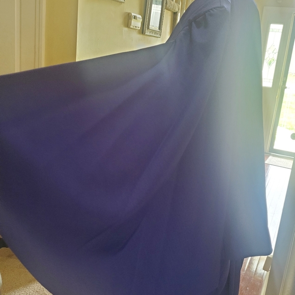 Woman's 3 piece suit - Picture 9 of 14